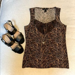 Ladies leopard print sleeveless top